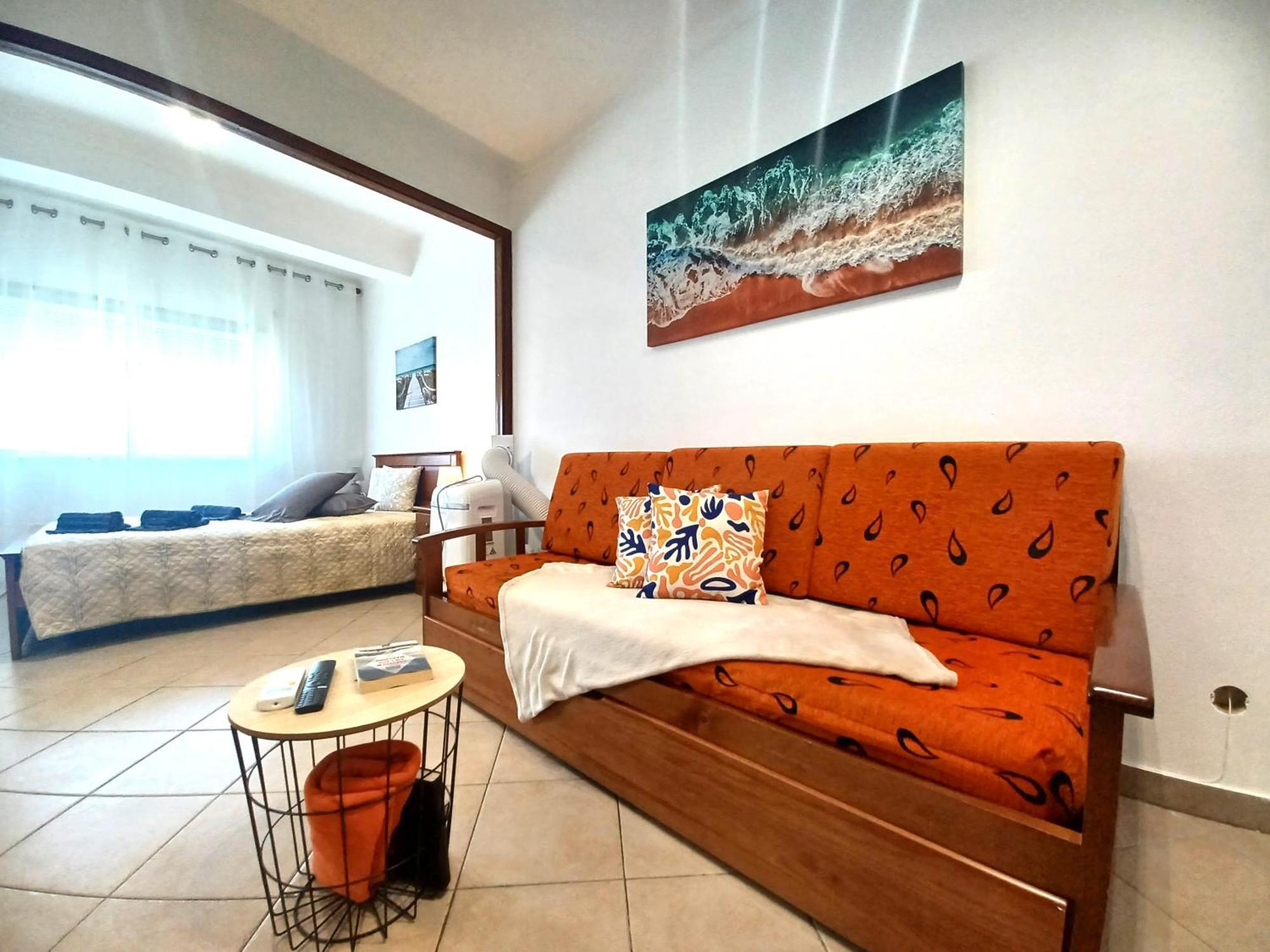 Apartment Pink 223 *
