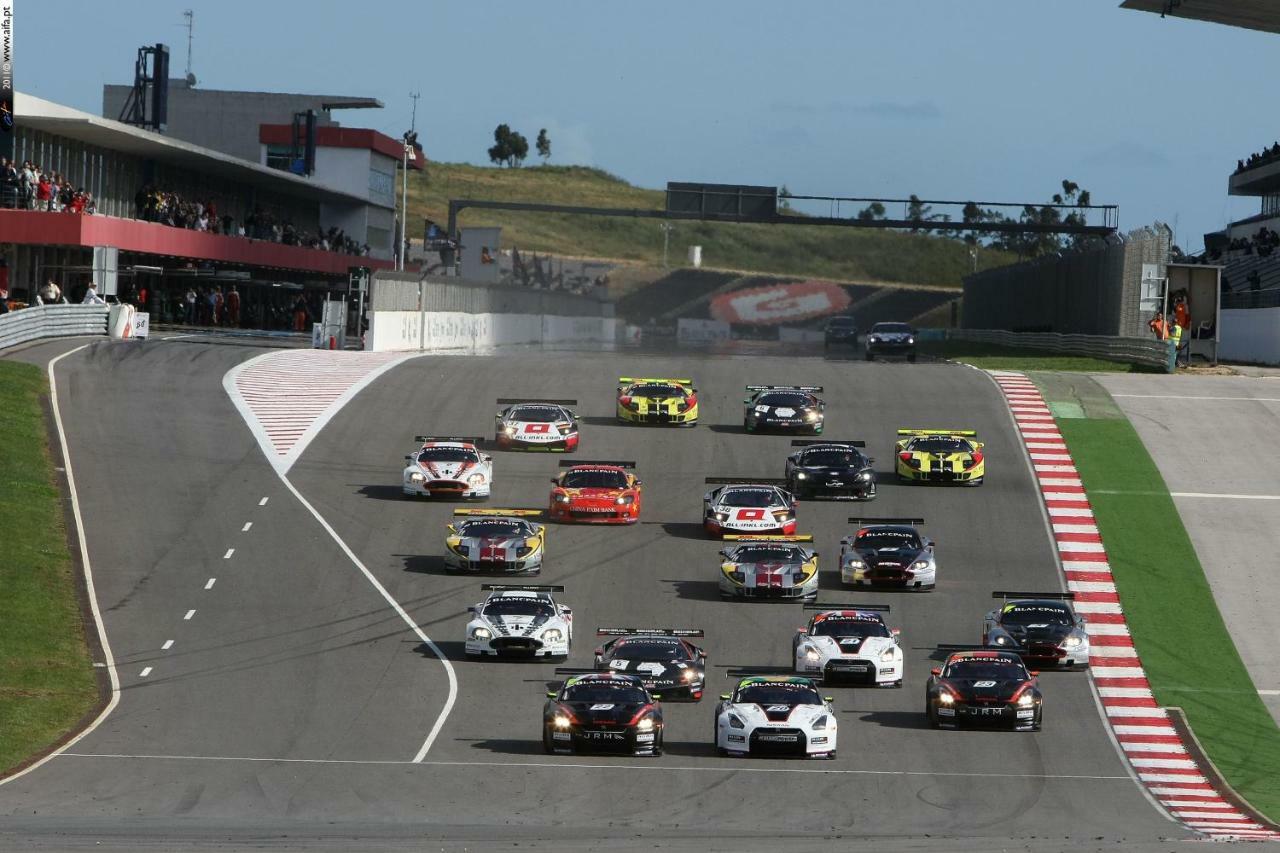 Pink 223 Portimao